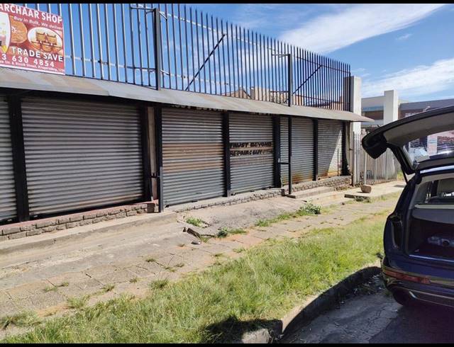 20M² WAREHOUSE FOR SALE IN KRUGERSDORP CENTRAL